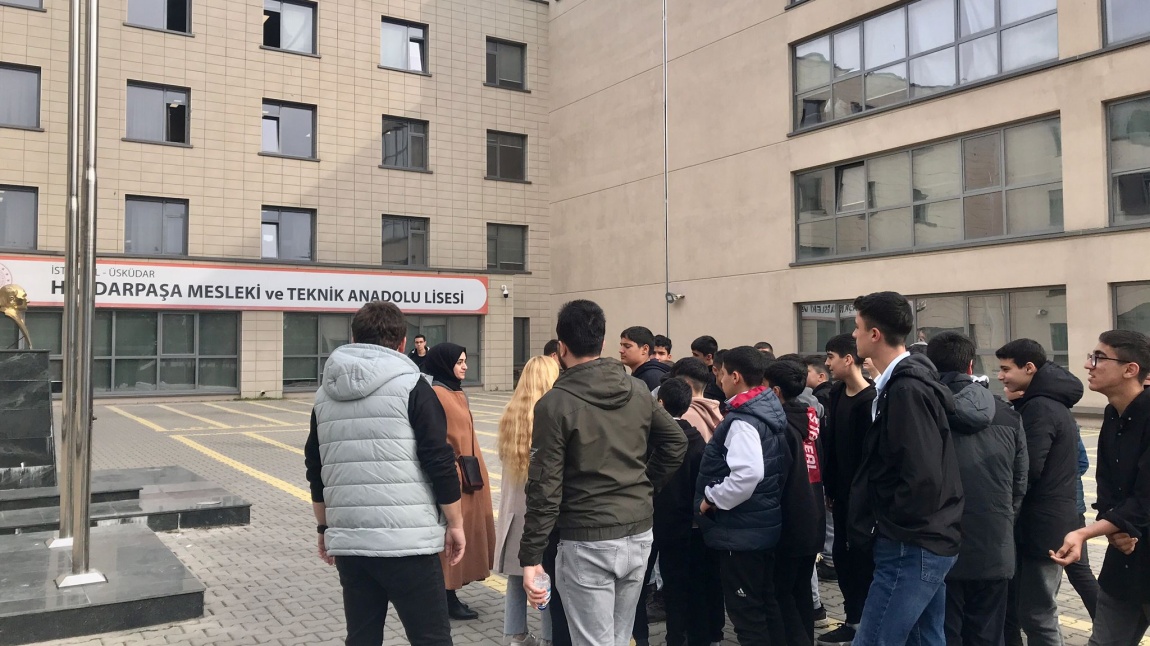 Öğrencilerimiz lise tanıtımlarında Haydarpaşa ile Üsküdar Dış Ticaret Mesleki ve Teknik Anadolu Lisesisine gezi düzenlendi.